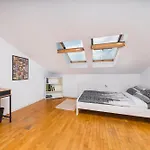 Unique Spacious 3 Bedroom - Old Town Loft - By Upstairs Cracóvia