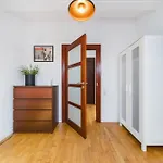 Apartment Unique Spacious 3 Bedroom - Old Town Loft - By Upstairs