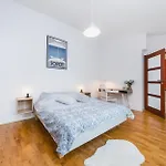 Unique Spacious 3 Bedroom - Old Town Loft - By Upstairs * Kraków