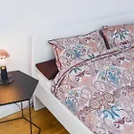 Lägenhet Unique Spacious 3 Bedroom - Old Town Loft - By Upstairs