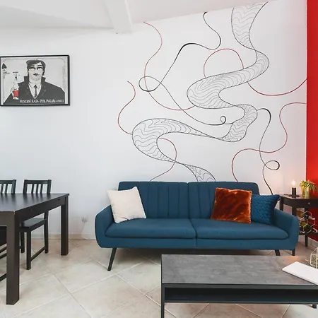 Unique Spacious 3 Bedroom - Old Town Loft - By Upstairs Appartement