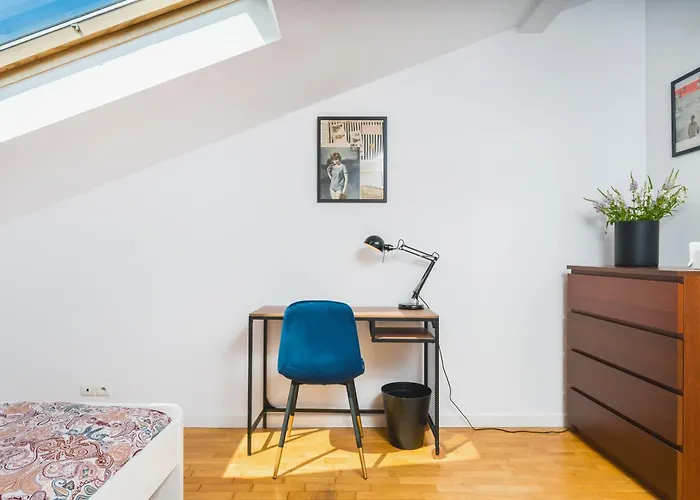 Unique Spacious 3 Bedroom - Old Town Loft - By Upstairs Cracovie