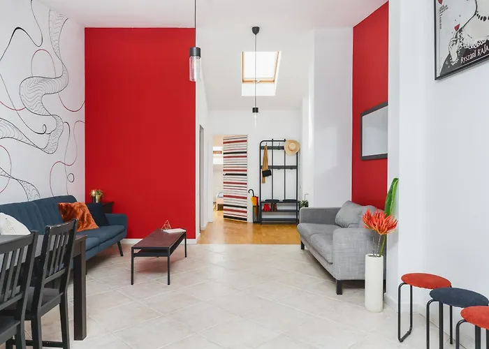 Unique Spacious 3 Bedroom - Old Town Loft - By Upstairs Appartement *